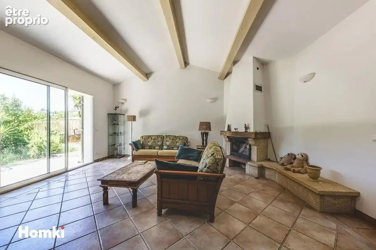 Maison/Villa T5 de 111 m² à Le Luc 83340 - photo 5