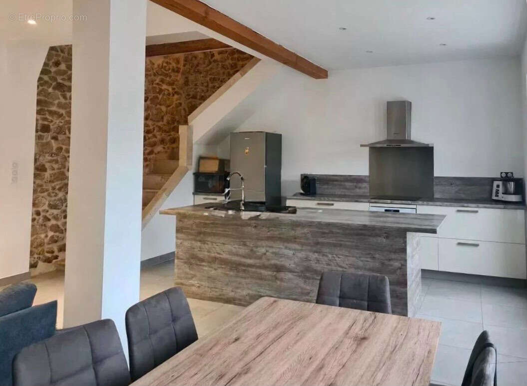 Maison à CENDRAS