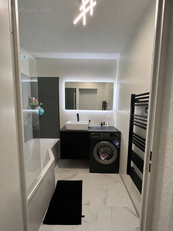 Appartement à FARGUES-SAINT-HILAIRE
