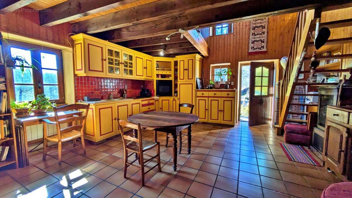 Maison à LACROUZETTE