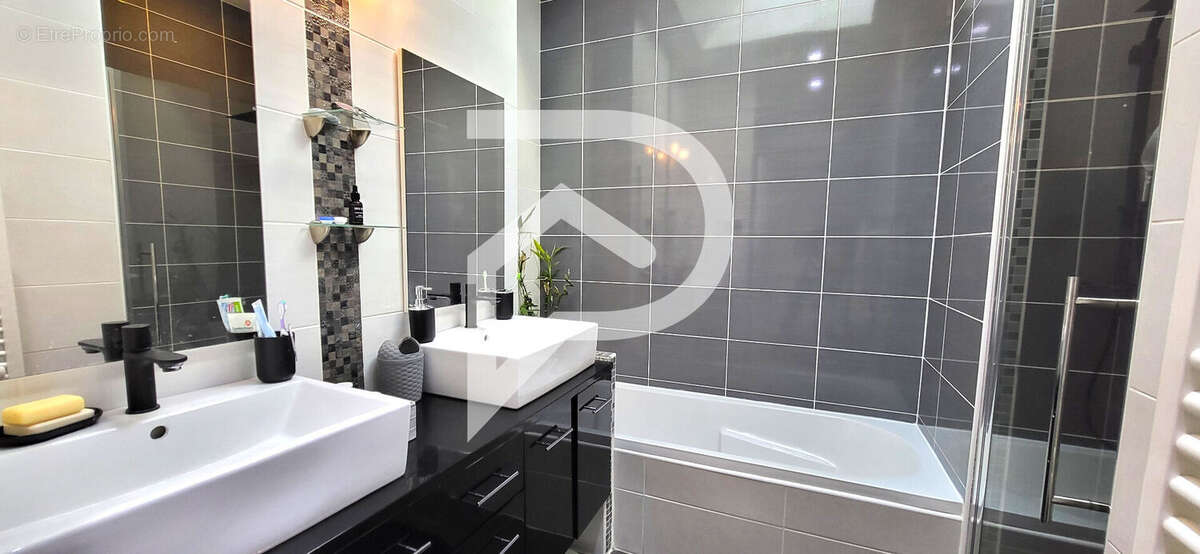 Maison à BENESSE-MAREMNE