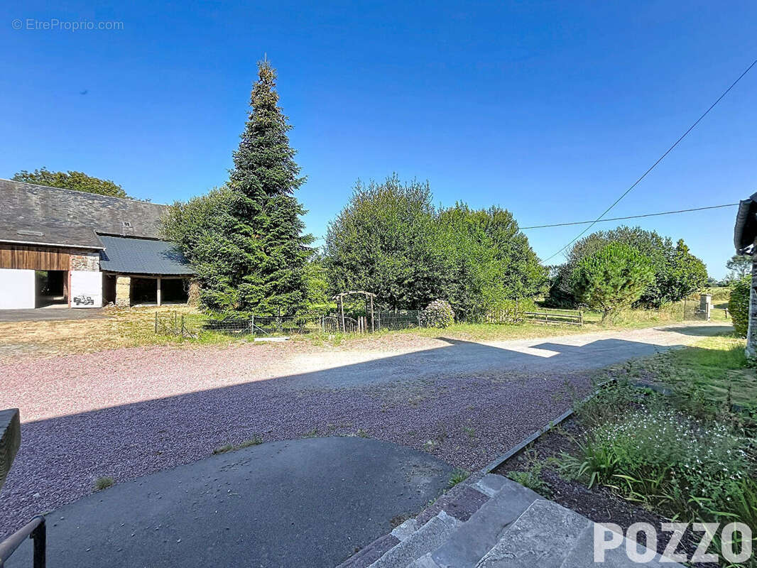 Propriété en pierre Quettreville sur sienne (50660) 8 pièces 216m² habitable 17000 m² terrain - photo 15