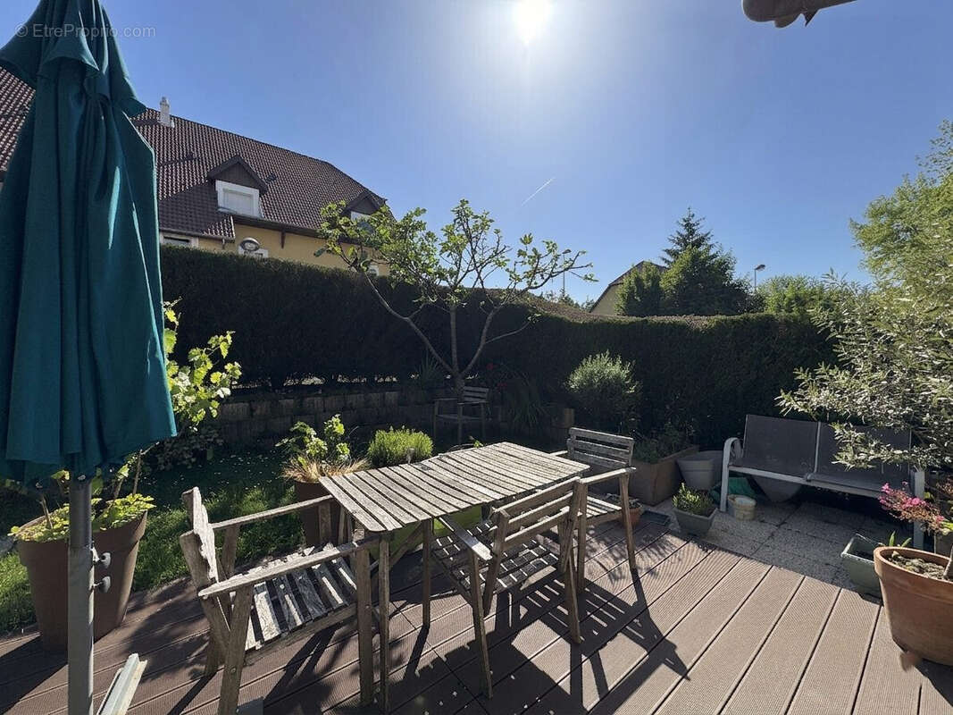 Appartement à QUINTAL