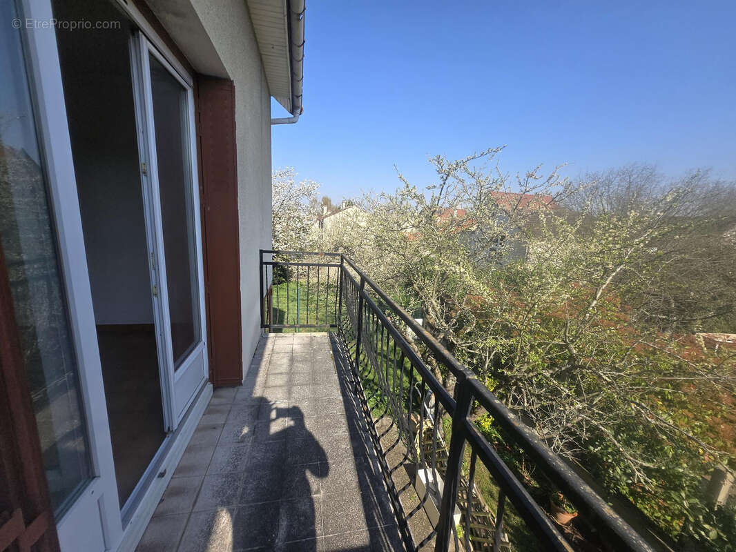 Appartement à LIMEIL-BREVANNES