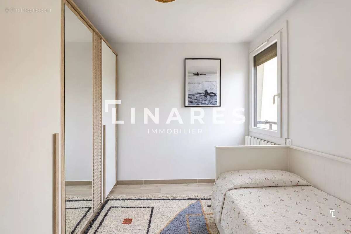 LE TIBOULEN - Appartement T4 de 80m² - Loggia - 13008 LA POINTE ROUGE - photo 8