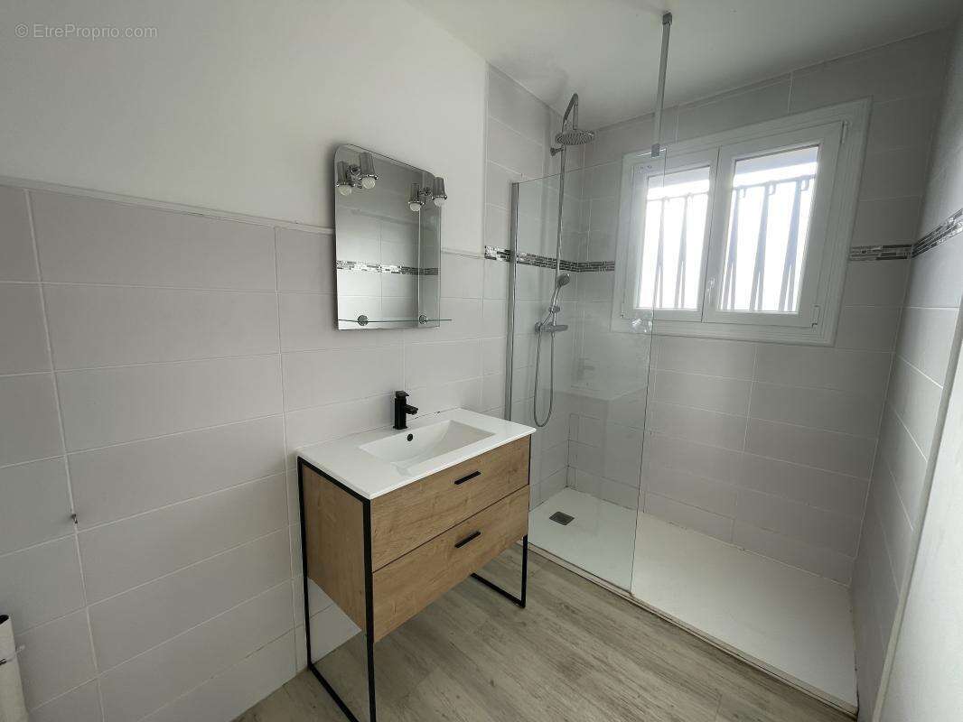 Maison à MARTIGNAS-SUR-JALLE