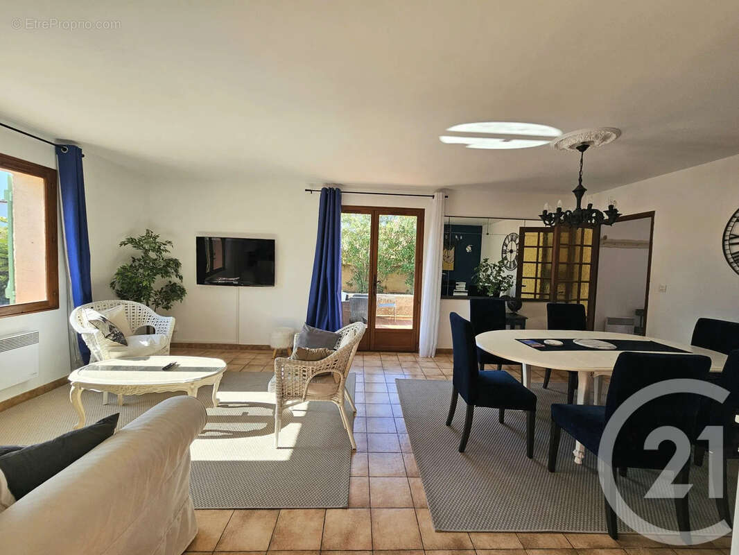 Maison à SIX-FOURS-LES-PLAGES