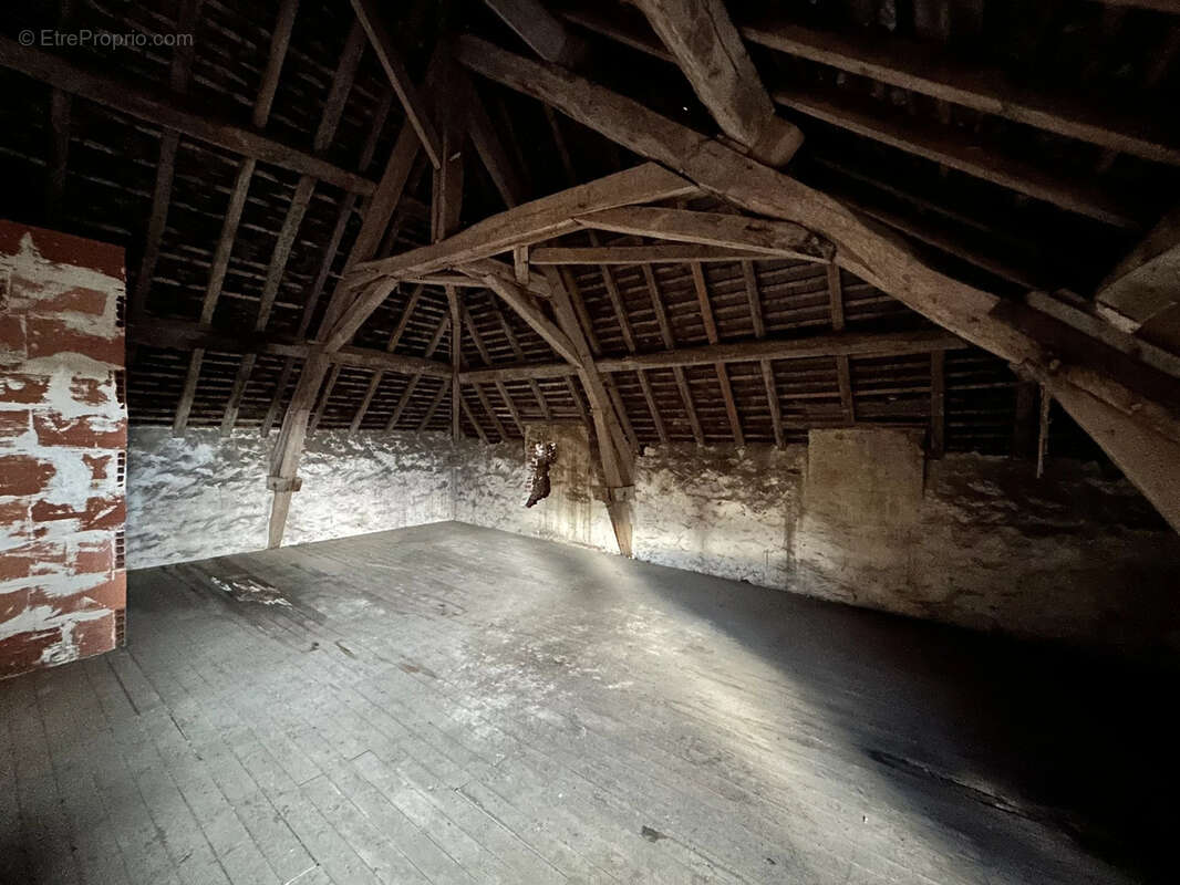 Appartement à LIGNAC