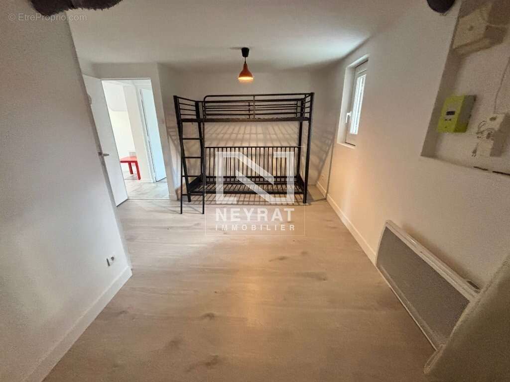 Appartement à CHAMPFORGEUIL