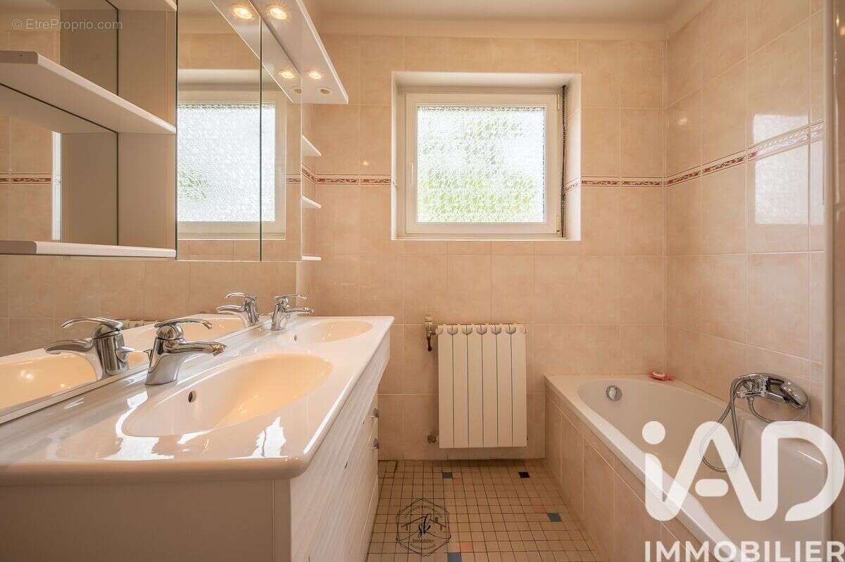 Maison 126 m² à Stuckange  - photo 5