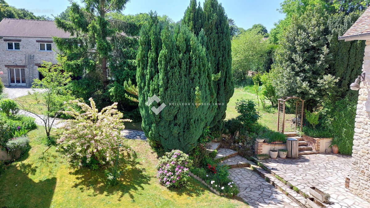 Maison à MONTFORT-L'AMAURY