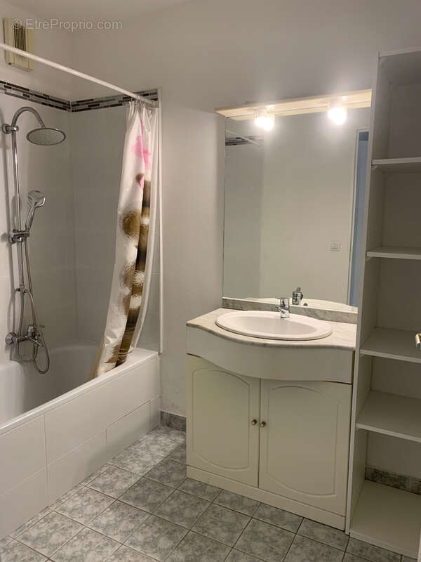 Appartement à MOUANS-SARTOUX