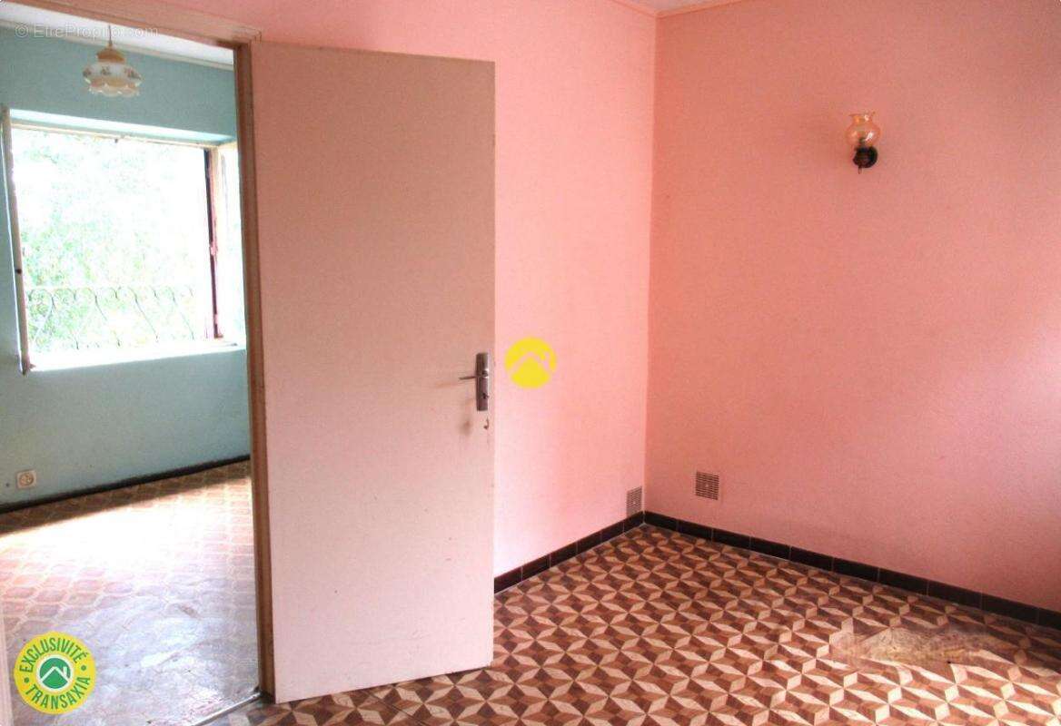 Maison de village - photo 10