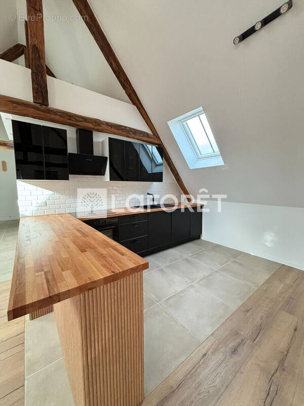 Appartement à MOUY