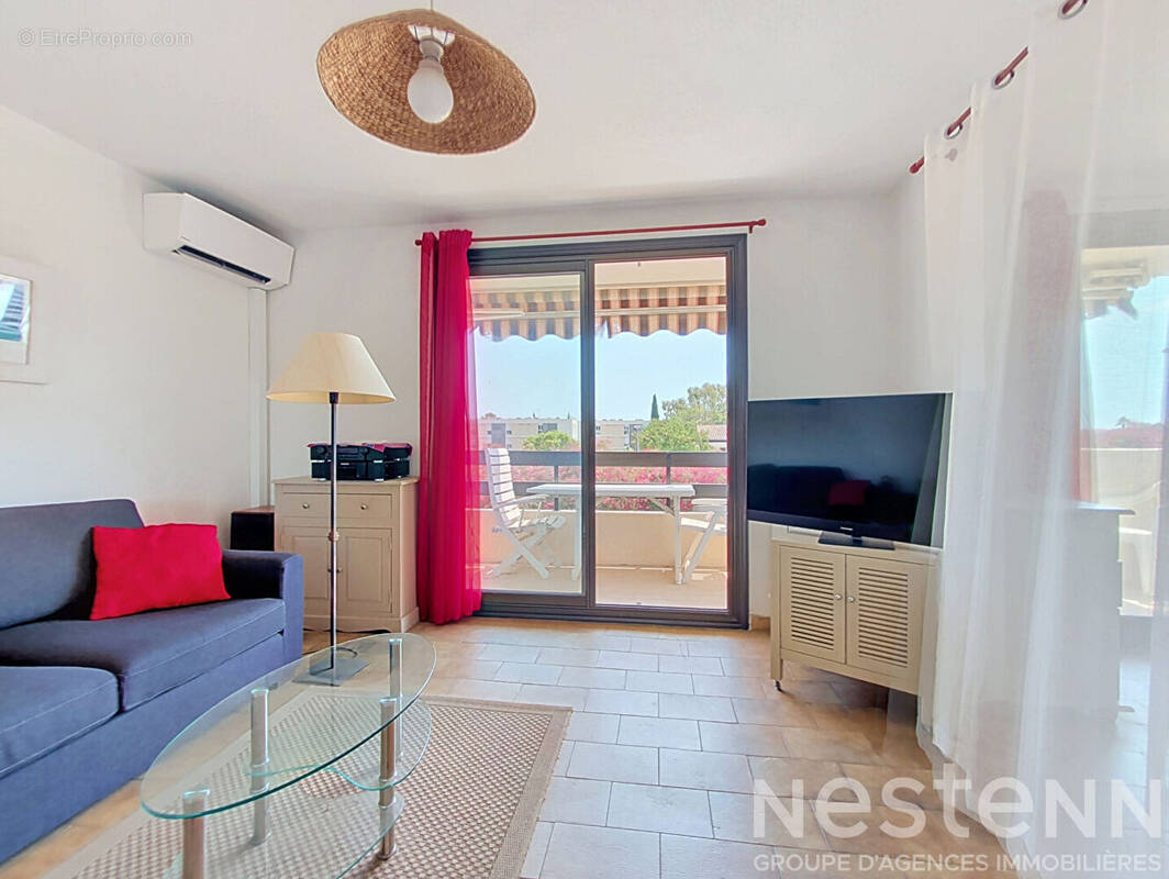 Appartement à LA LONDE-LES-MAURES