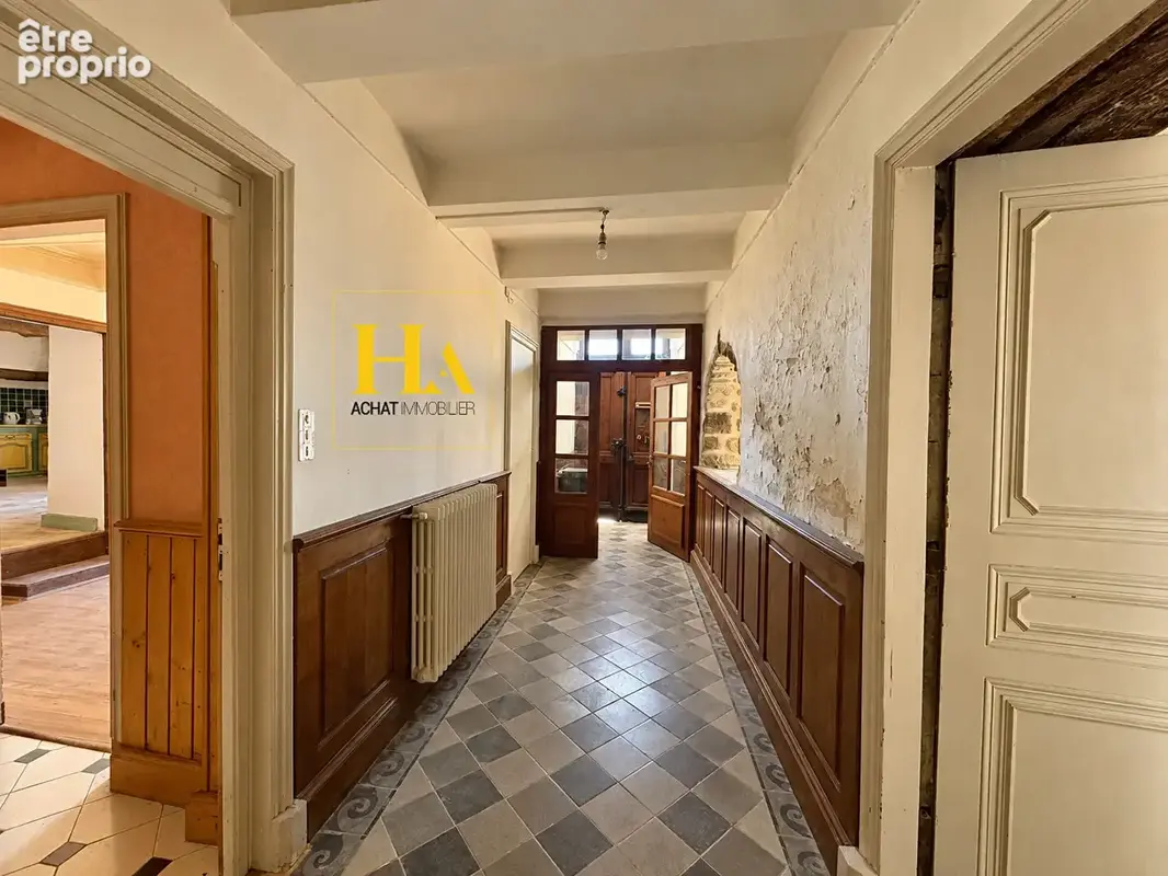 Maison de caractère de 433 m² avec gîte - Saint-Marcel-d'Ardèche - photo 12