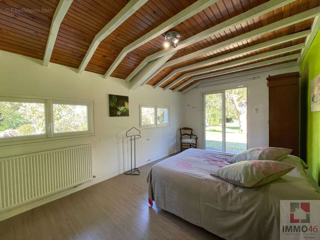 Maison à MONTVALENT