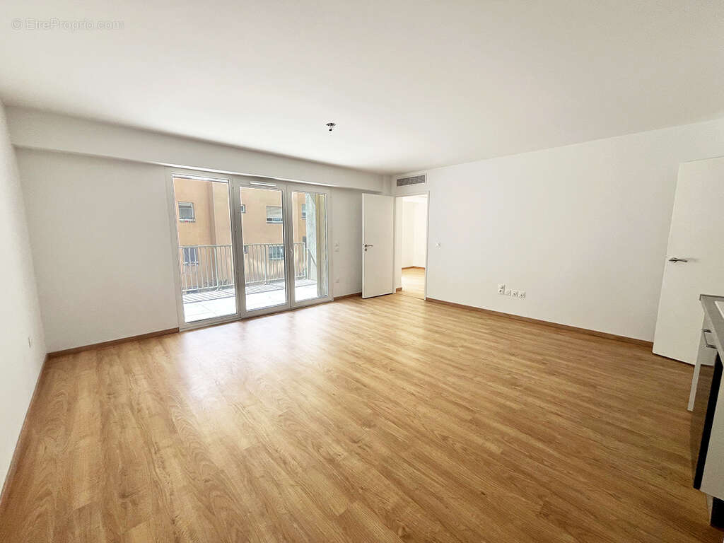 Appartement à MARSEILLE-6E