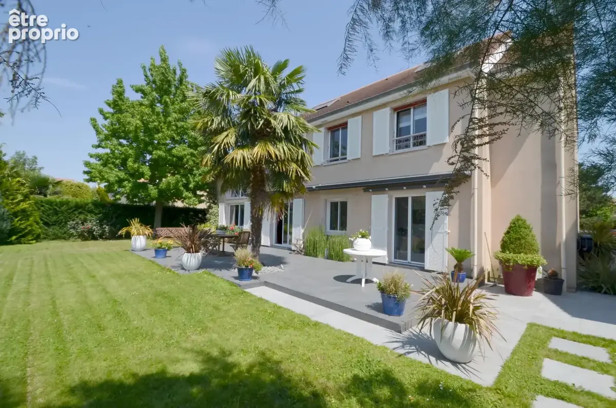 Maison 8 pièces 180 m² à vendre à Croissy-Sur-Seine (78290) - photo 3
