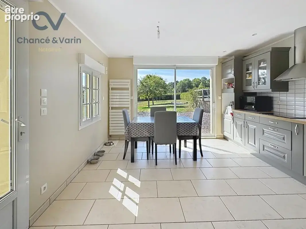 Maison 6 pièces 145 m² à vendre à Livarot (14140) - photo 9