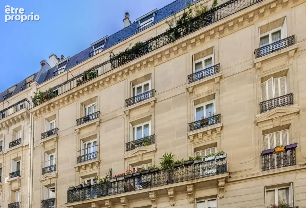 Appartement à PARIS-17E