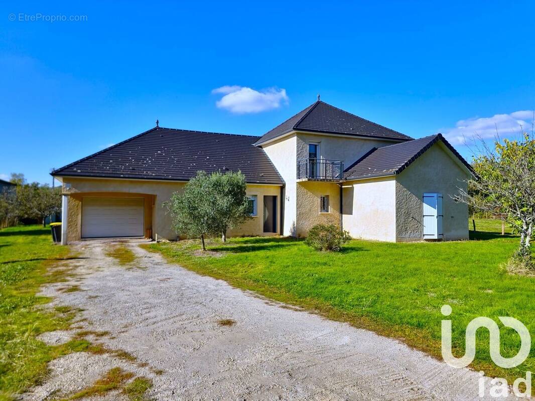 Photo 1 - Maison à ALLASSAC