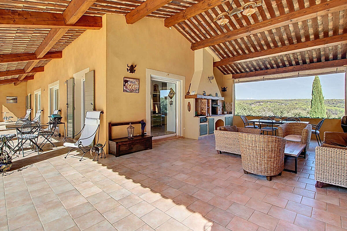Maison à LORGUES
