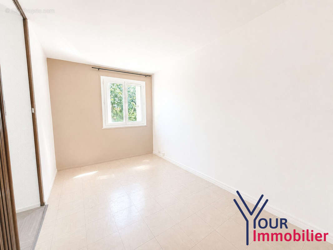 Appartement 60 m² à Grigny  - photo 8