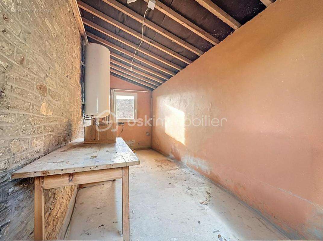 Belle maison en pierres 3 chambres + Jardin / Parking / Portail motorisé - photo 16