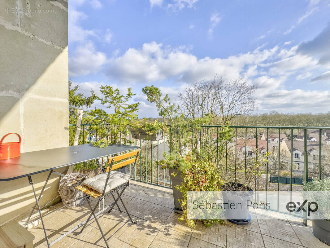 Appartement à VILLEPREUX