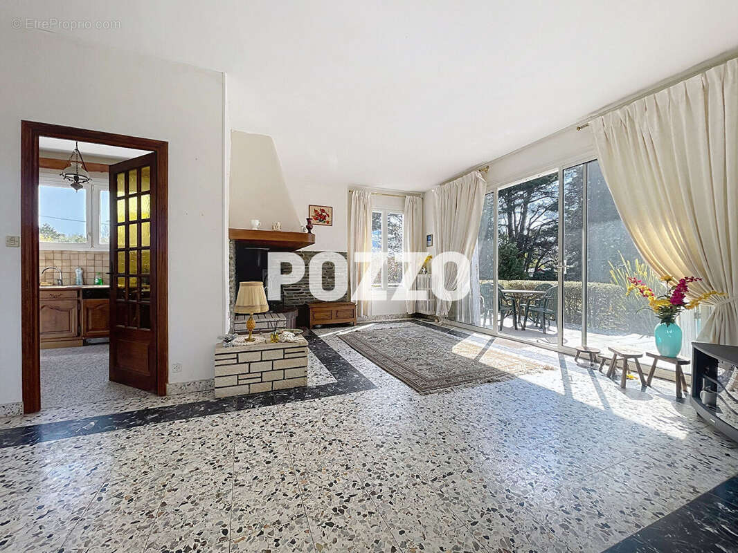 Maison à AGON-COUTAINVILLE