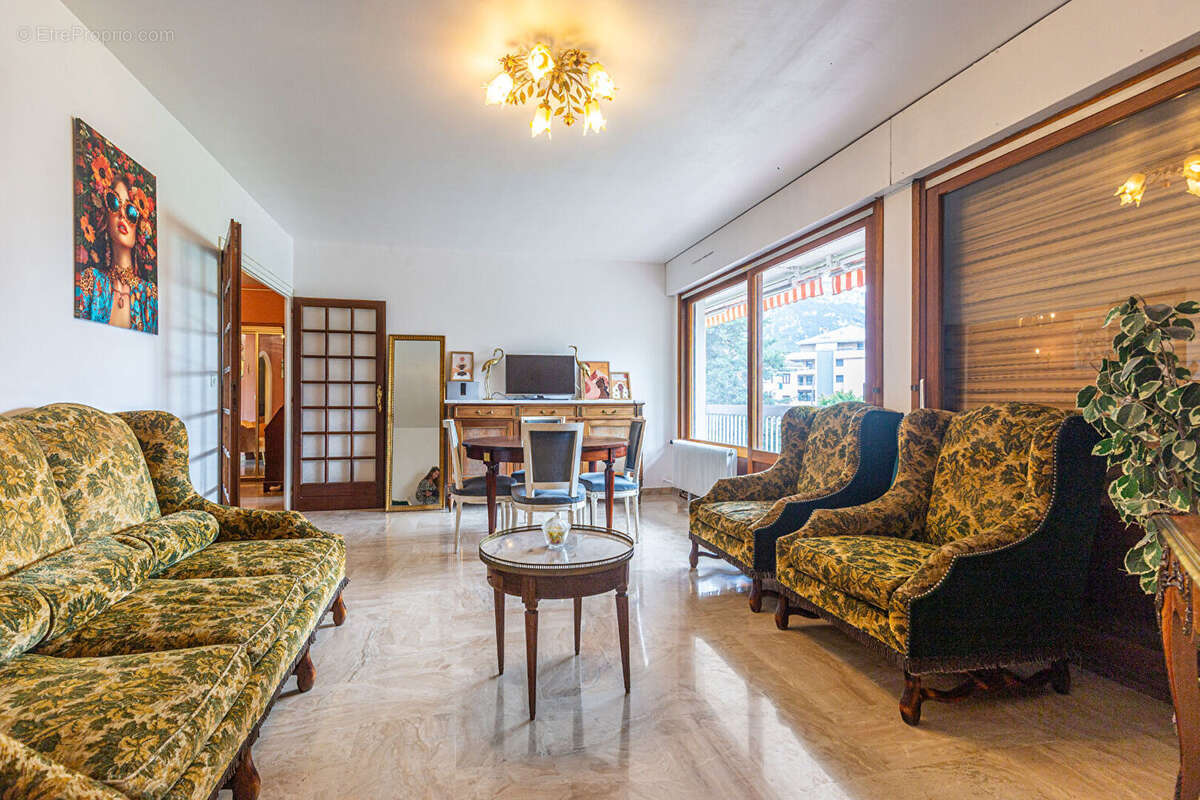 Agence immobiliere laforet - exclusivite - "lierre" - annecy / triangle d'or - appartement t3 de 83.85m² - terrasse - cave - pla - photo 2