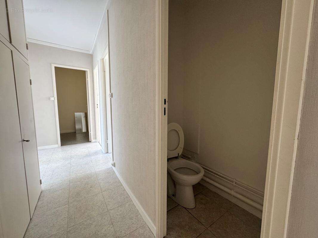 Appartement t4 au 1er étage avec ascenseur - photo 11