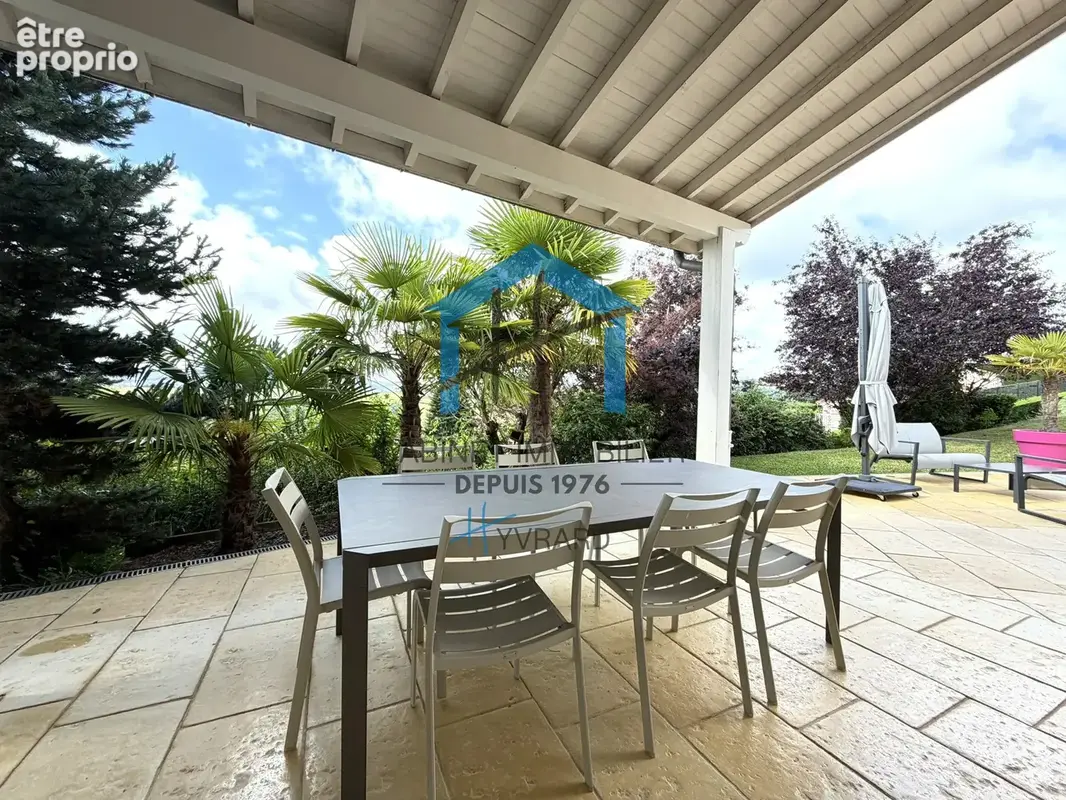 Villa type 7 de 210 m2 avec piscine LA FOUILLOUSE - ECULIEU - photo 12