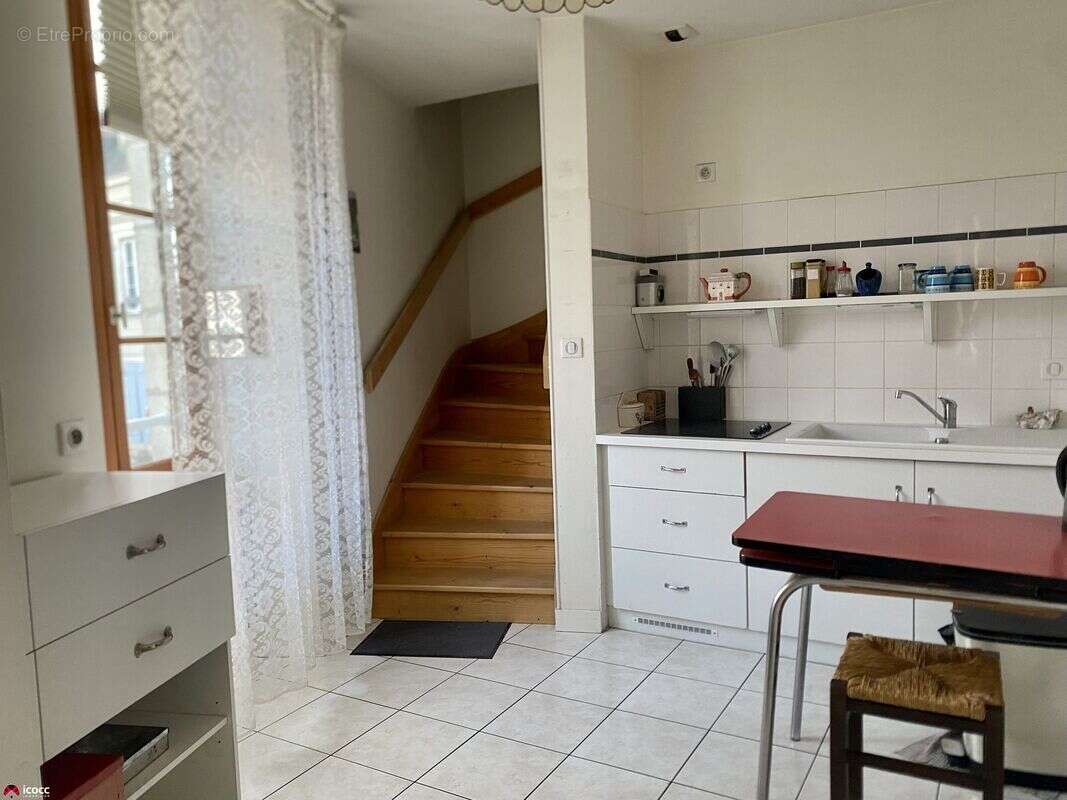 Appartement 122 m² à Lucon  - photo 4