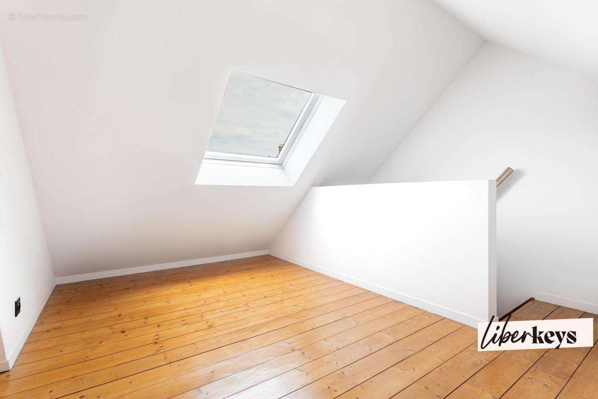 Maison Vieux Lille - 94m² - 4 pièces - 2 sdb - 1 terrasse - photo 10