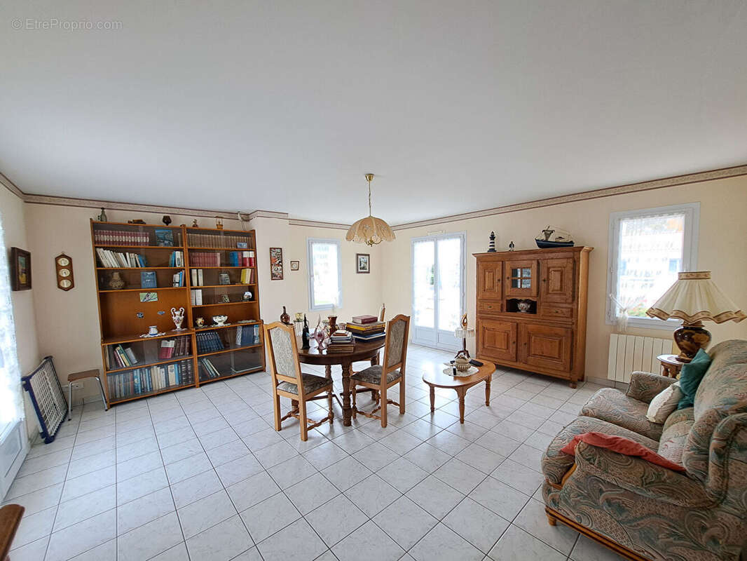 Maison à L&#039;AIGUILLON-SUR-VIE