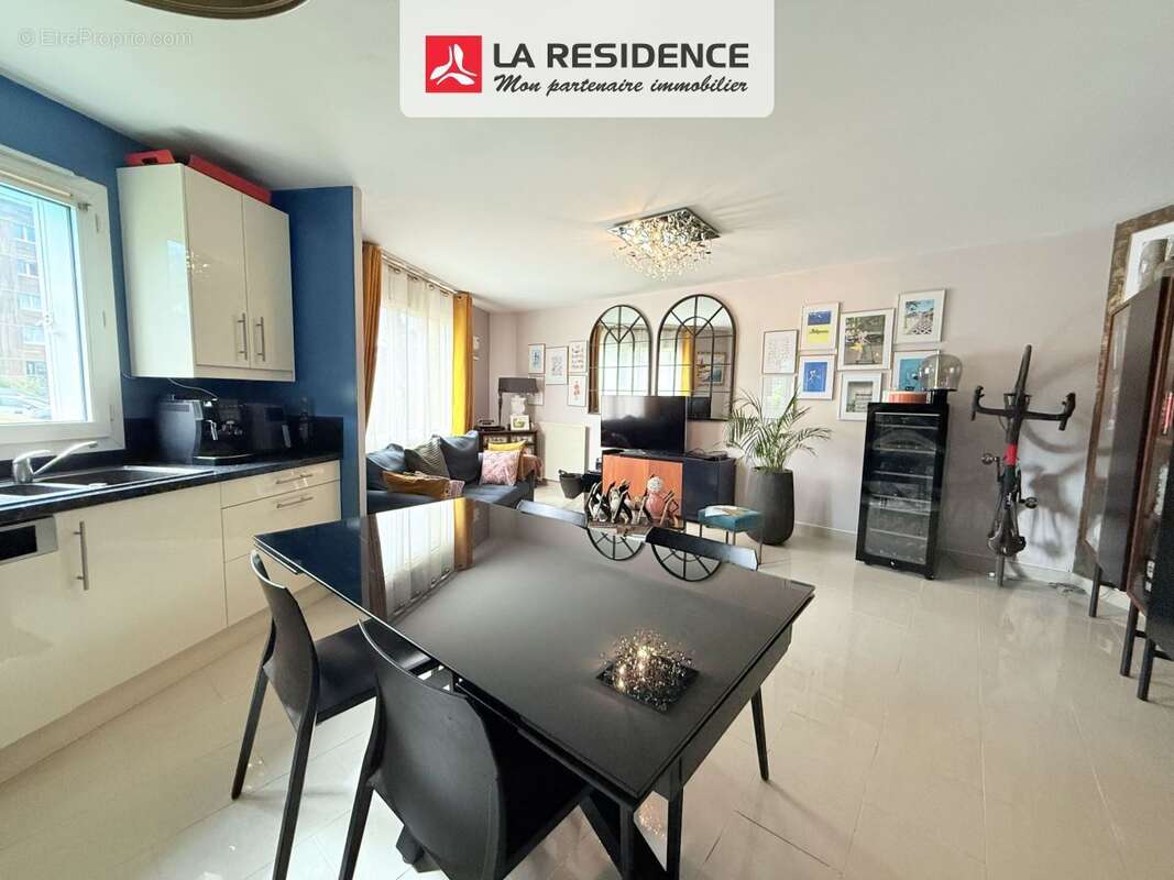 Appartement à VELIZY-VILLACOUBLAY