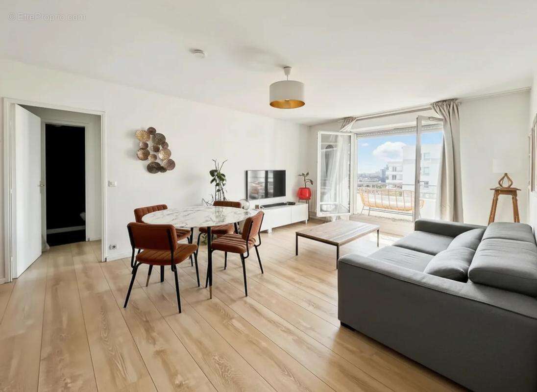 Appartement à SAINT-DENIS