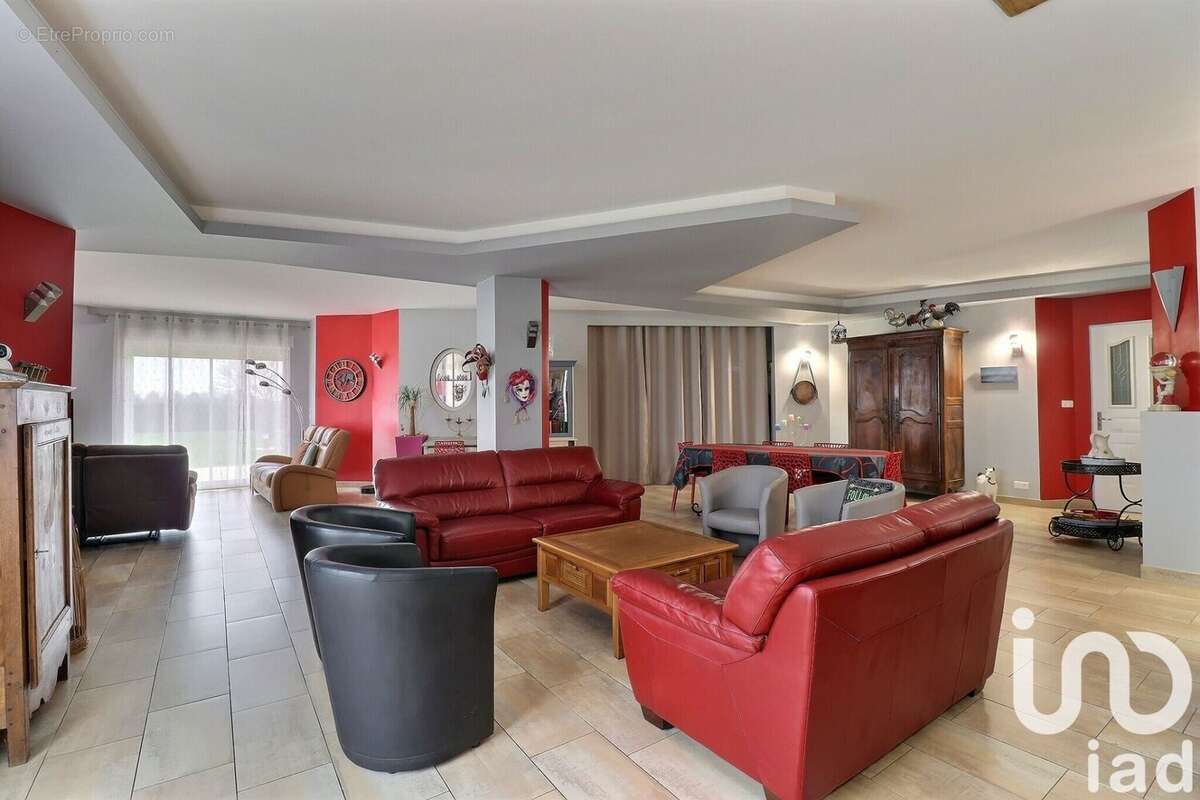 Photo 7 - Maison à NEUILLE-PONT-PIERRE