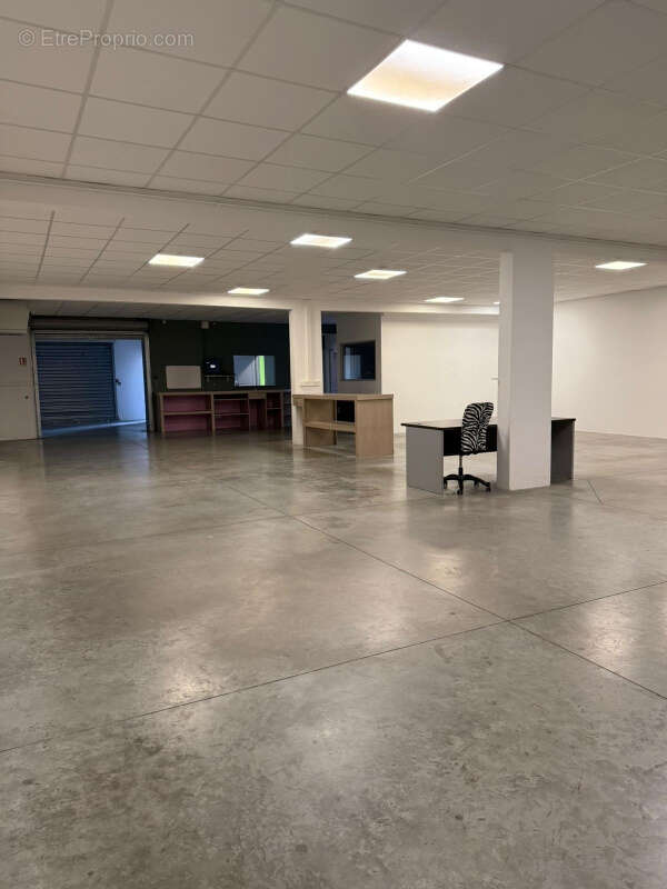 Commerce à BOURG-LES-VALENCE