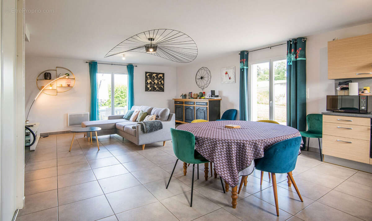 Maison à BARAQUEVILLE