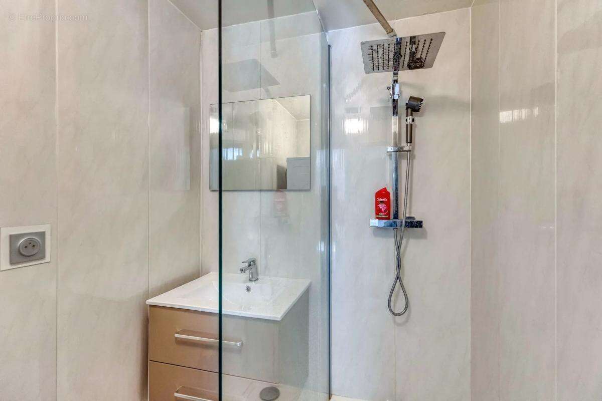Appartement à SAINT-CASSIEN
