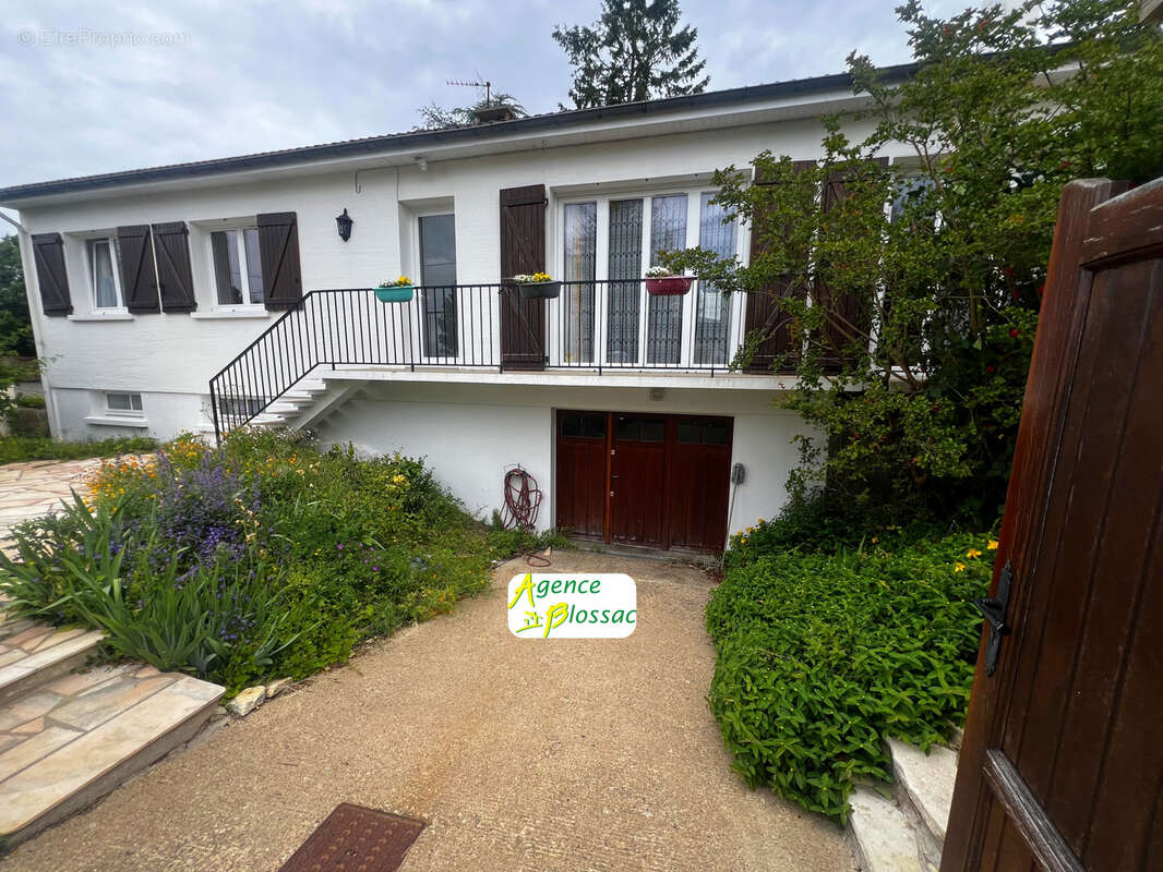 Maison à CHATELLERAULT