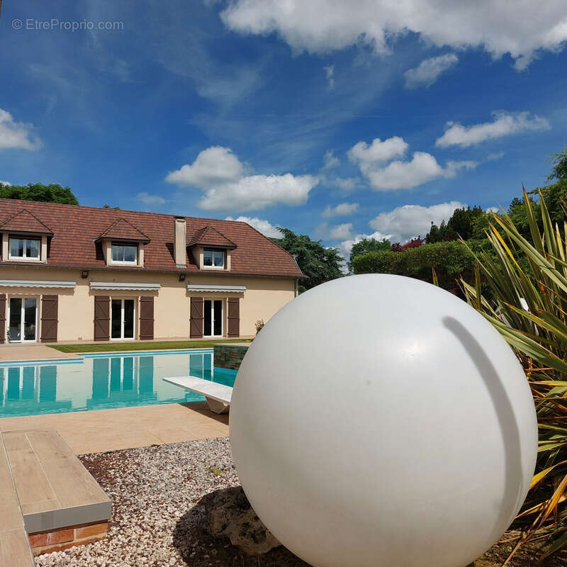 Maison à vendre 13 pièces MONTAUBAN (82), salle de reception, parking, bureaux, cave, dépendances,  parc de 8000m2, 2 entrées in - photo 37