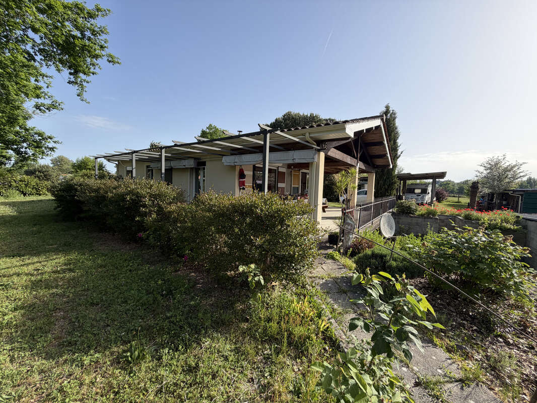 Maison à SAINT-AIGULIN