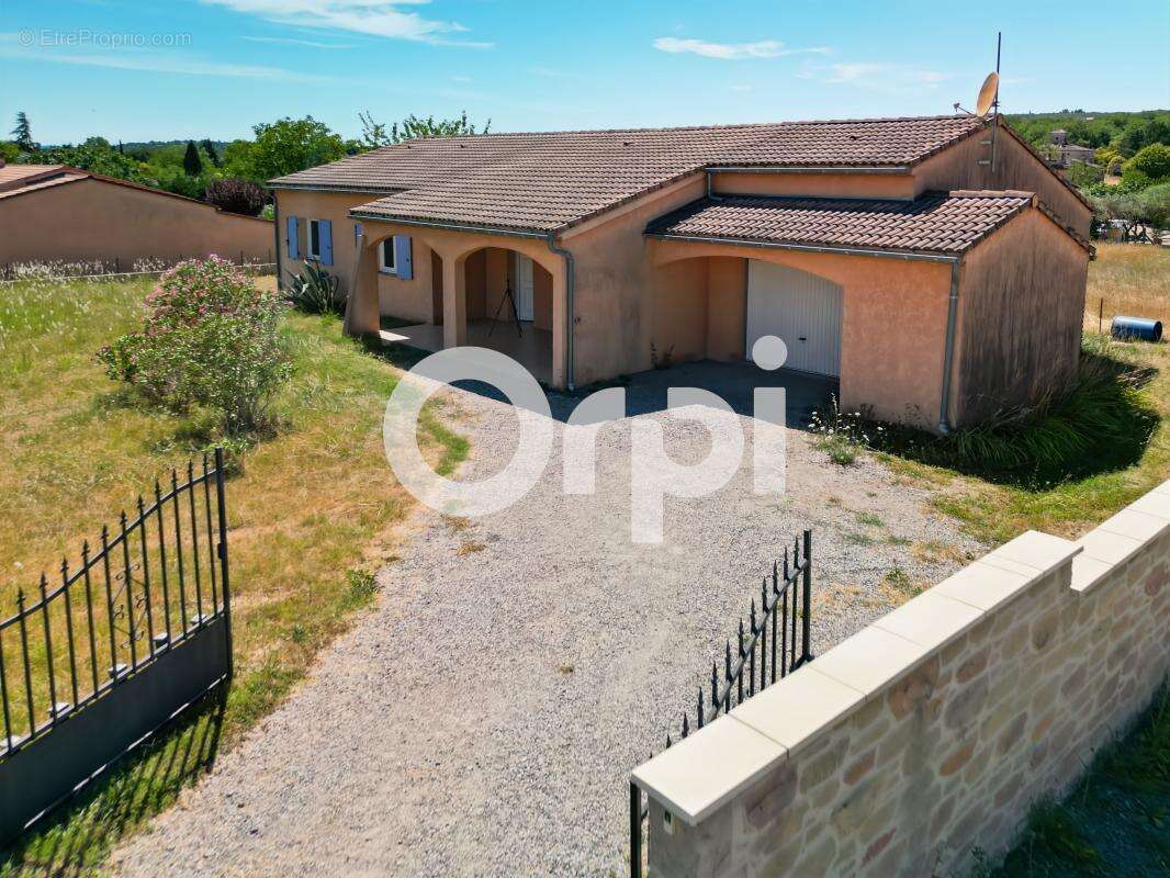 VENTE d'une maison F4 (101,2 m²) à RUOMS sur un terrain de 1125m² - photo 3
