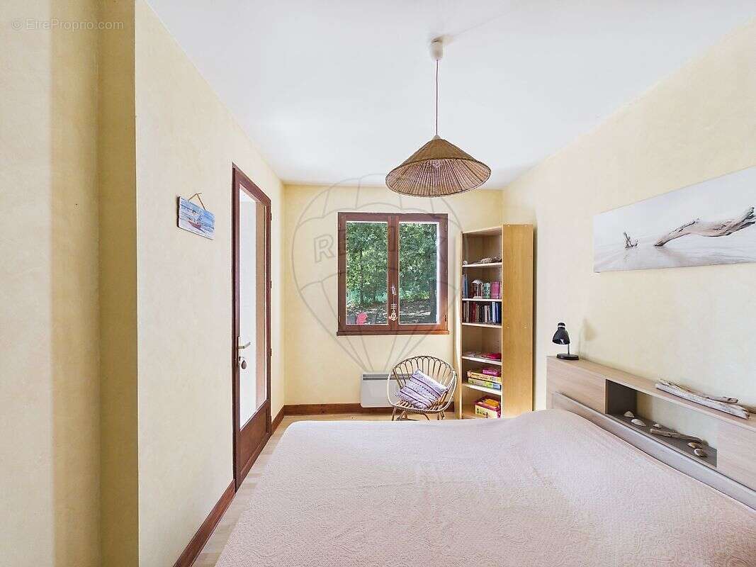 Maison à LES MATHES