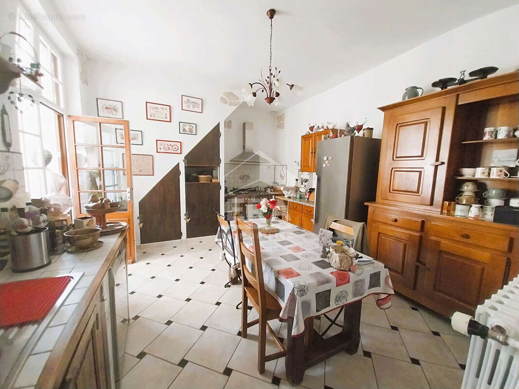 Maison à CHANNAY-SUR-LATHAN