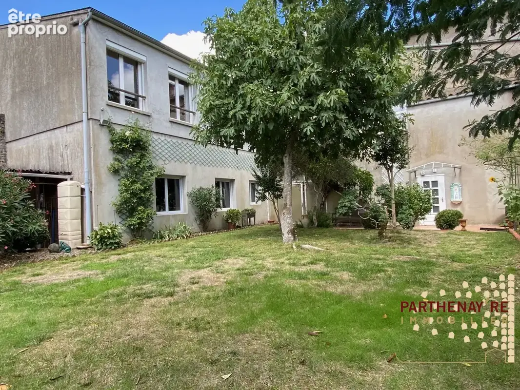 Maison 7 pièces 167 m² à vendre à Parthenay (79200) - photo 4